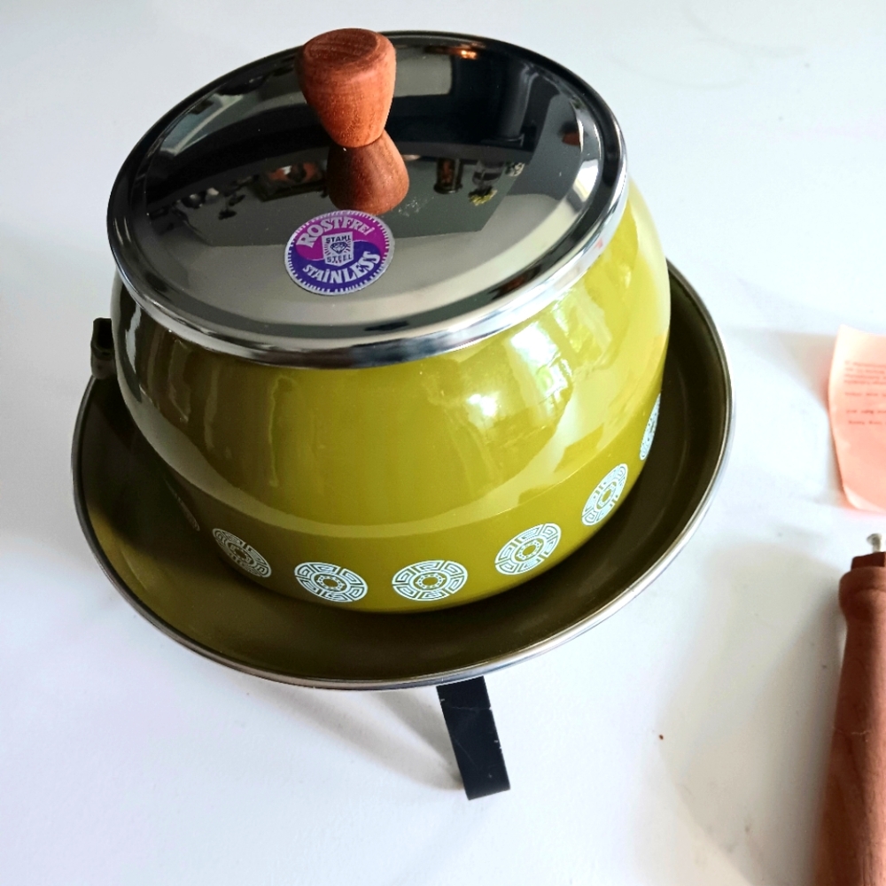 Vintage MCM Epicure fondue pot with accessories. Never used. West Germany - Picture 4 of 16